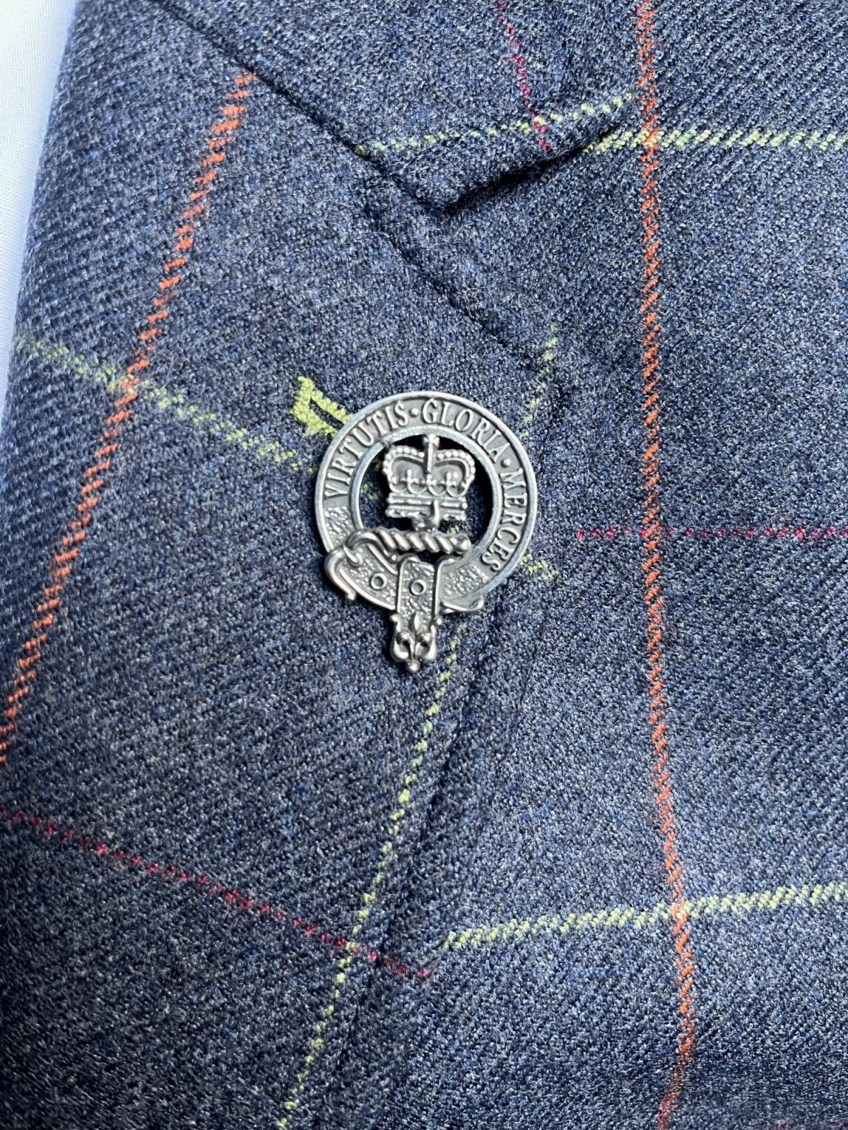 Clan Crest Lapel Pin | CLAN