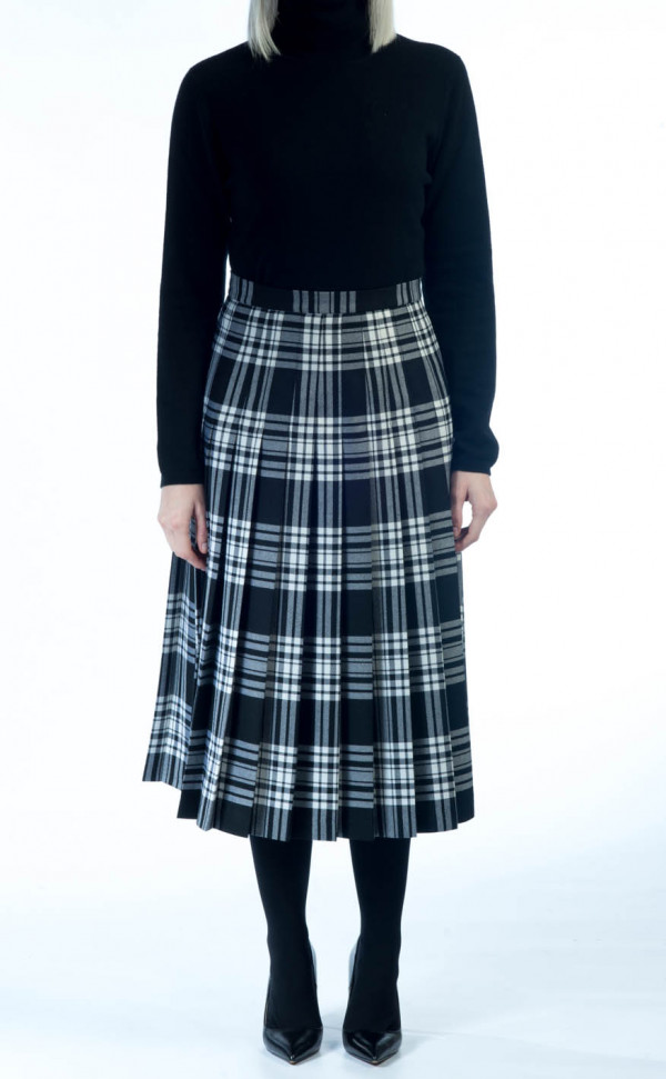 pleated kilt